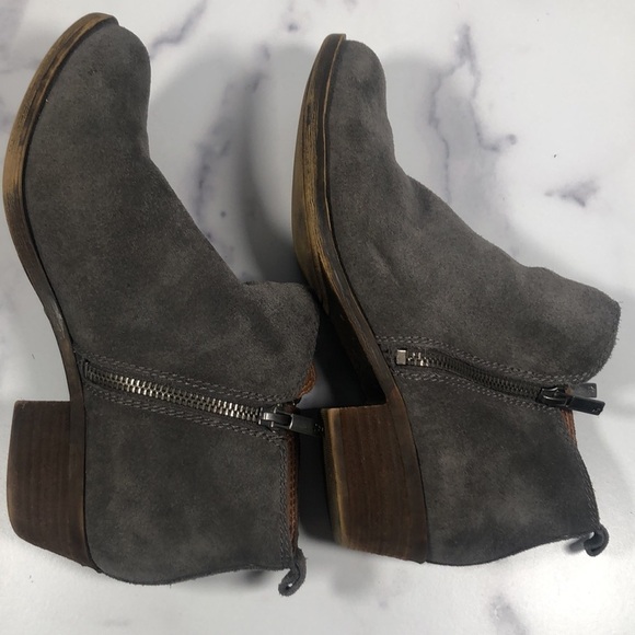 Lucky - Picture 4 of 13